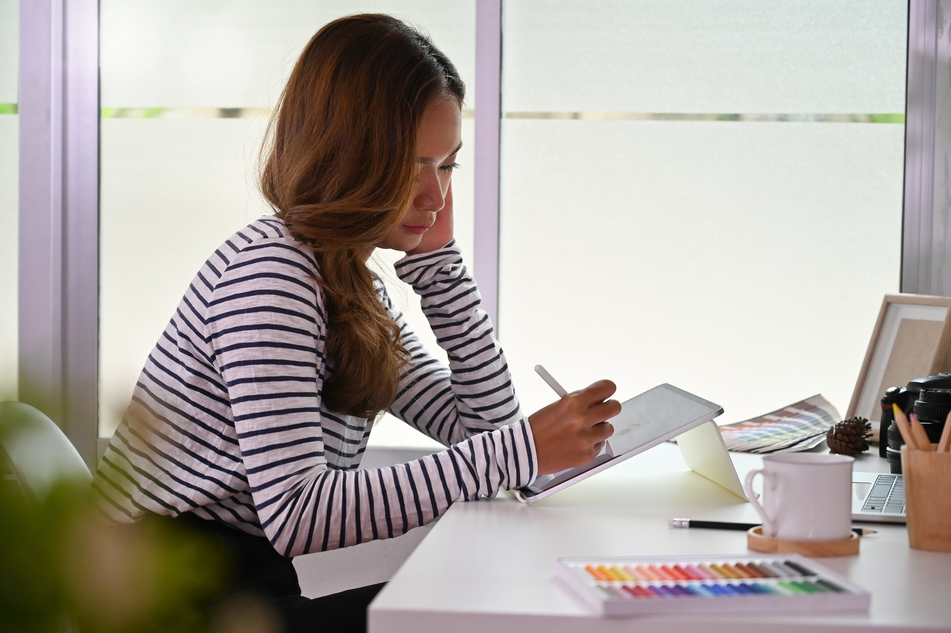 Ever dreamt of turning your passion into profit? Join me for an exclusive workshop designed to equip you with everything you need to start selling your art with the help of ChatGPT.
