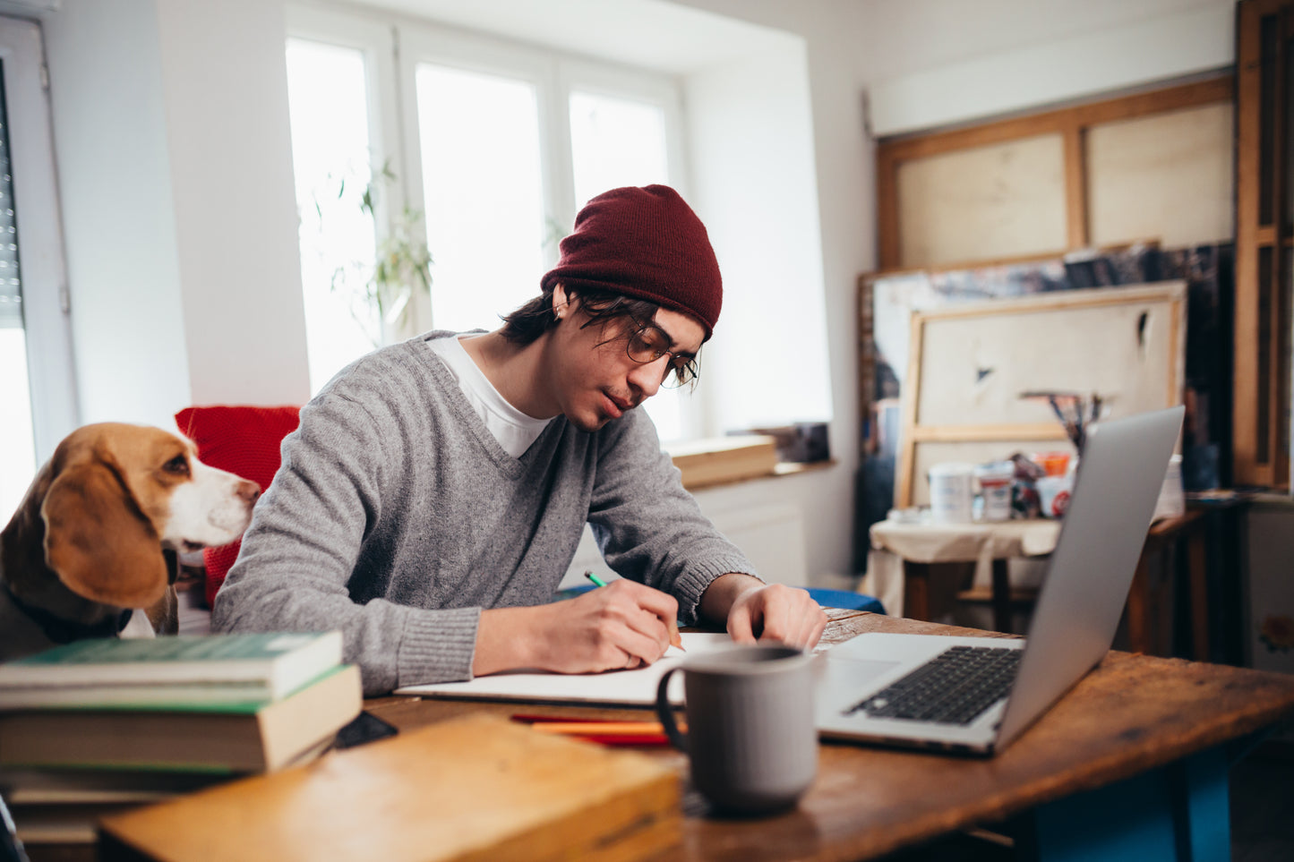 artist in studio, how to market your art practice. Make money selling art